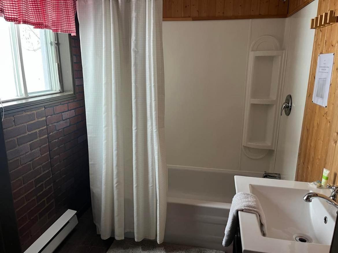 La Cabane Chez Jimmy Petit-Saguenay 외부 사진