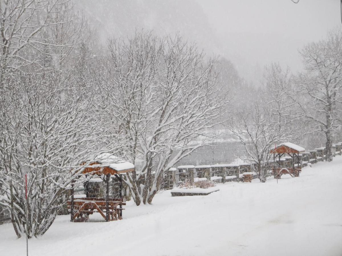 La Cabane Chez Jimmy Petit-Saguenay 외부 사진